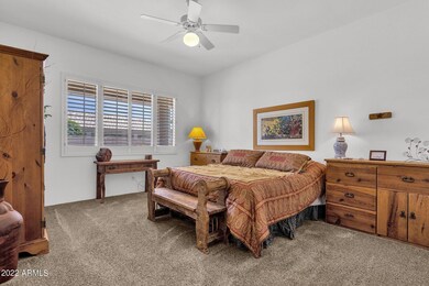 20-web-or-mls-1123-e-winged-foot-dr