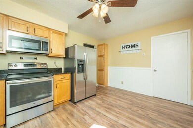 421 E Marion St, Des Moines, IA 50315 - photo 7
