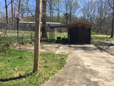 6644 Denver Heights Cir unit 14 and 15, Denver, NC 28037 - photo 4