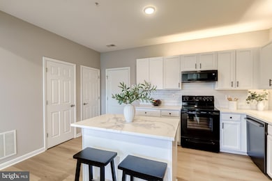 44848 Tiverton Square, Ashburn, VA 20147 - photo 3