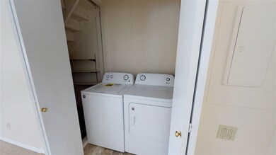 F1 Grandview Dr unit F1, South Burlington, VT 05403 - photo 6