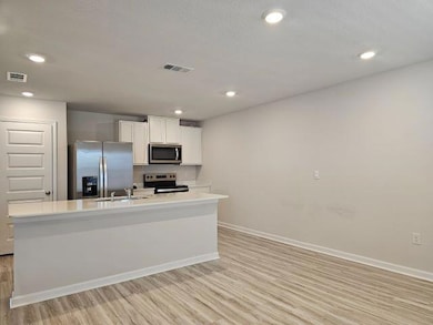 327 Flounder St, Crestview, FL 32539 - photo 5