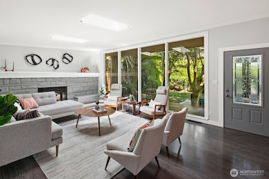 3771 W Commodore Way, Seattle, WA 98199 - photo 5