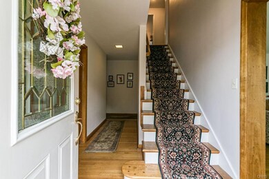 ***CENTER HALL VERY WIDE **DINING RM TO LEFT*** LI