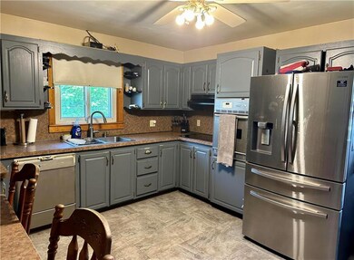 330 Willow Ave, Walnutport, PA 18088 - photo 5