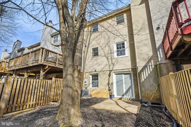 3092 Southern Elm Ct, Fairfax, VA 22031 - photo 3