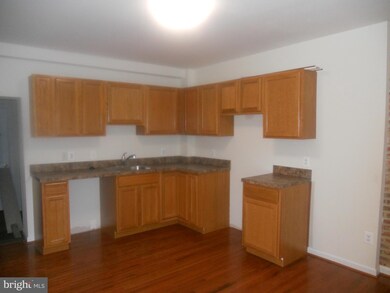 402 N Collington Ave, Baltimore, MD 21231 - photo 4