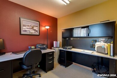 94767 Lovelake Rd, Junction City, OR 97448 - photo 6