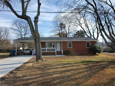 109 Lynn Dr, Archdale, NC 27263 - photo 4