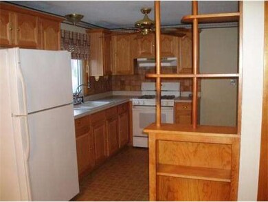 22 Redgate Dr, Methuen, MA 01844 - photo 6