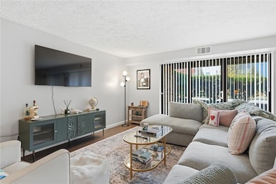 1204 Dutilh Rd unit 1, Cranberry Township, PA 16066 - photo 6