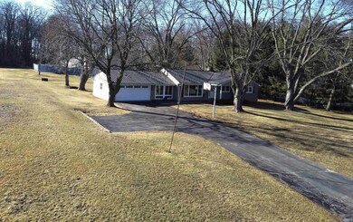 12139 N Syracuse Webster Rd, Syracuse, IN 46567 - photo 4