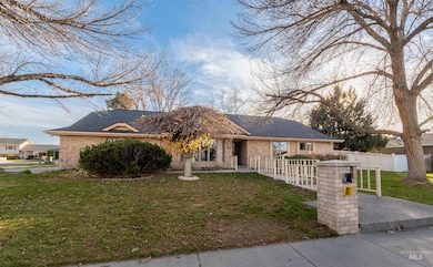 1840 Candleridge Dr, Twin Falls, ID 83301 - photo 2