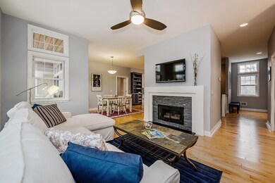 Living room 3
