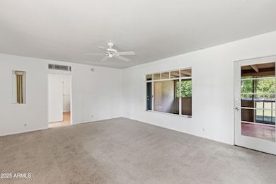 330 E Medlock Dr, Phoenix, AZ 85012 - photo 4