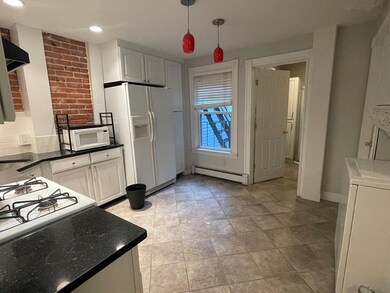 14 Union St unit 2, Cambridge, MA 02139 - photo 2