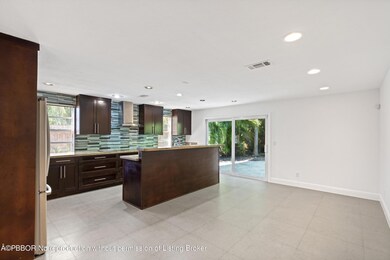 Kitchen b