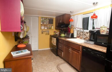 235 Asbury Rd, Pasadena, MD 21122 - photo 7