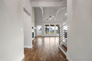 Entry way with gorgeous hardwood floors