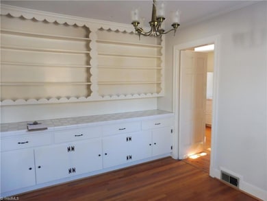 819 Madison Ave, Winston Salem, NC 27103 - photo 3