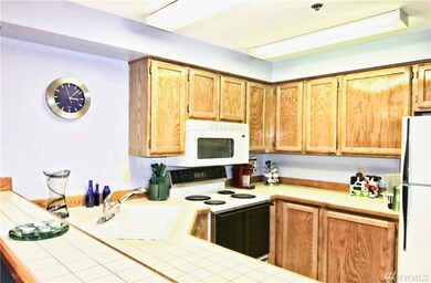 19404 Bothell Way NE unit D304, Bothell, WA 98011 - photo 3