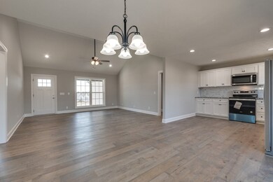 504 Rose Ln, Shelbyville, TN 37160 - photo 7