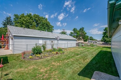 725S16thSt_0008