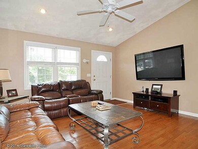 11 Lakeview Dr, Cranston, RI 02910 - photo 6