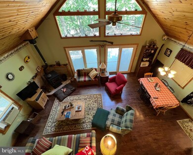 754 Oak Forest Ln, Berkeley Springs, WV 25411 - photo 2