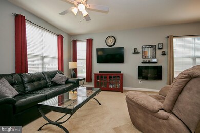 9052 Isabel Ln, Manassas Park, VA 20111 - photo 2