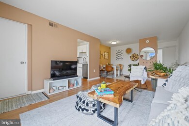 5804 Village Green Dr unit H, Alexandria, VA 22309 - photo 5