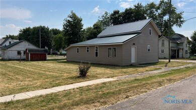 2 lots … large side yard
