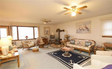 14683 Lakeshore Rd, Kent, NY 14477 - photo 3