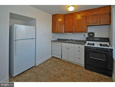 924 Edge Hill Rd unit 3, Glenside, PA 19038 - photo 4
