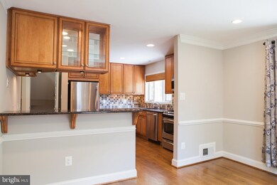 8417 Crown Place, Alexandria, VA 22308 - photo 5