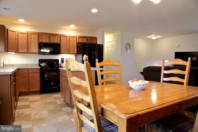25 Ryan Ln, Mount Wolf, PA 17347 - photo 3