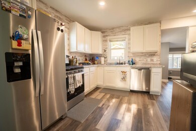 206 Main Ave S, New York Mills, MN 56567 - photo 4