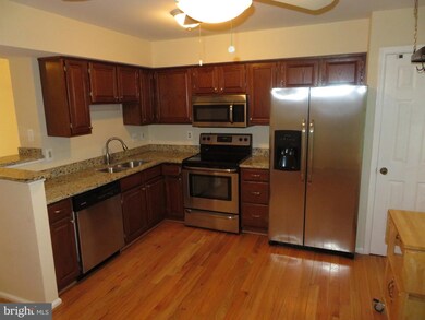 5042 9th St S, Arlington, VA 22204 - photo 4