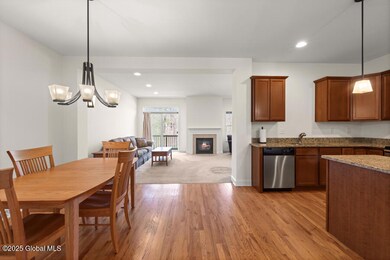 153 Fieldstone Dr, Schenectady, NY 12304 - photo 7