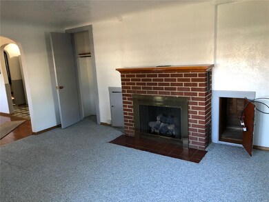 Seller pic of 13013 prior to tenants occupying