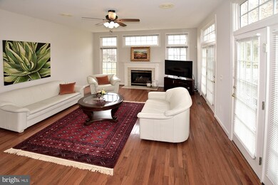 8894 Crosspointe Glen Way, Lorton, VA 22079 - photo 6