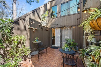 119 Litchfield Ln, Houston, TX 77024 - photo 7