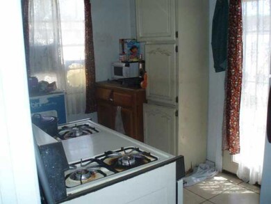 698 Santa Barbara Dr, El Paso, TX 79915 - photo 7