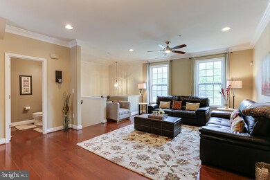 8889 Purple Iris Ln, Elkridge, MD 21075 - photo 3