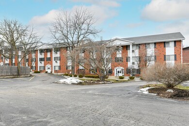 255 Elmwood Ave unit 205, Lake Geneva, WI 53147 - photo 2