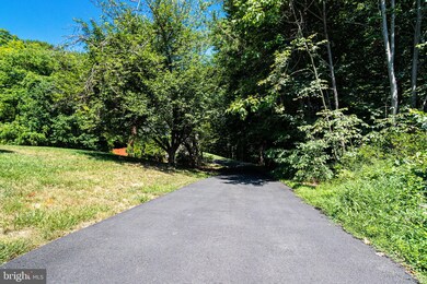 8848 Creekside Way, Springfield, VA 22153 - photo 2