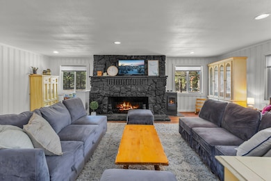 51273 Parker Rd, La Pine, OR 97739 - photo 4