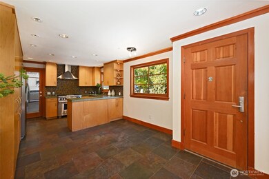 3911 88th Ave SE, Mercer Island, WA 98040 - photo 7