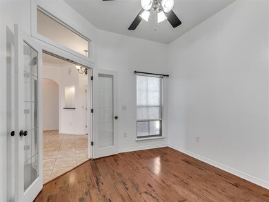 917 Kelsi Dr, Moore, OK 73160 - photo 5