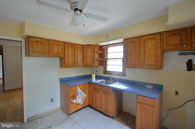 18 Bradbury Rd, Owings Mills, MD 21117 - photo 6